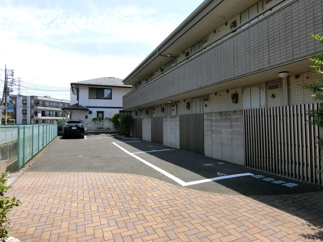 サンパティークの駐車場|★敷地内駐車場あります★