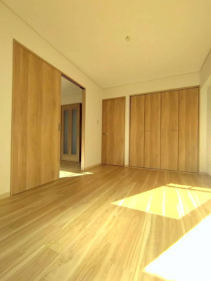 【洋室】 | サンワロイヤルマンション