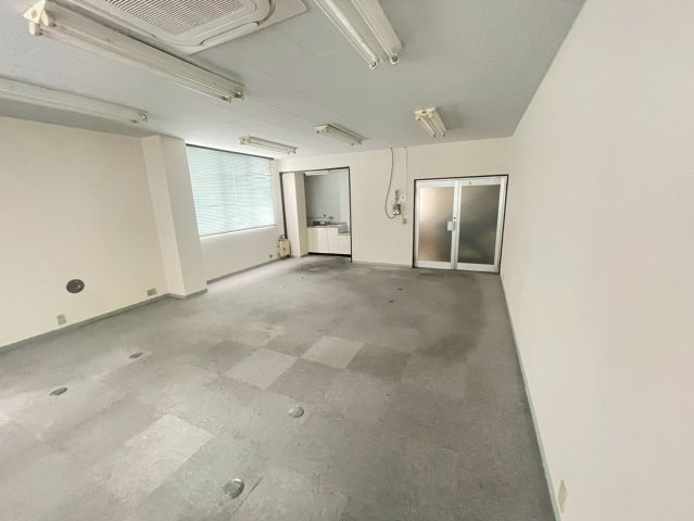 刈谷第１東海ビルの内装