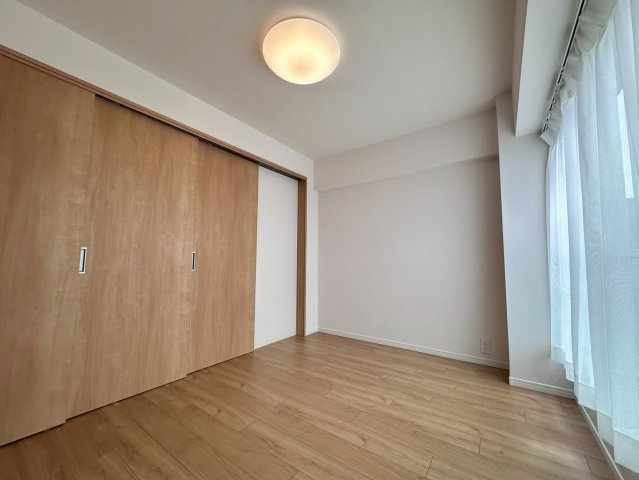 コーポ根岸の洋室|広々とした洋室です