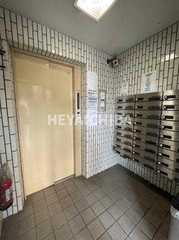 阪上ロイヤルハイツ第二のロビー