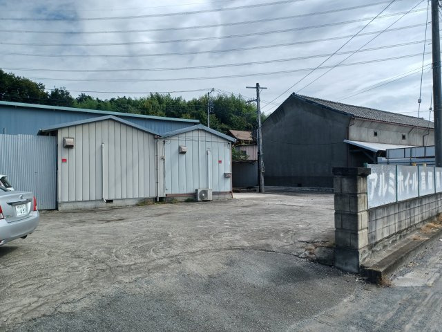 滑川町福田302-1倉庫の外観