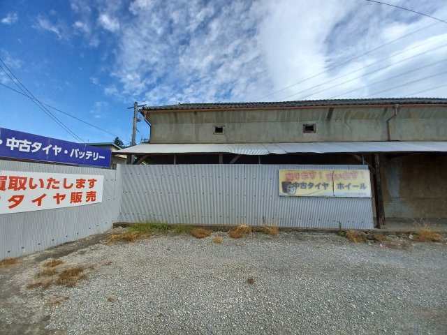 滑川町福田302-1倉庫の外観