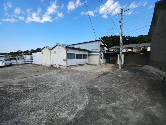 滑川町福田302-1倉庫の外観