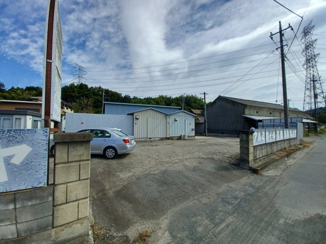 滑川町福田302-1倉庫の外観