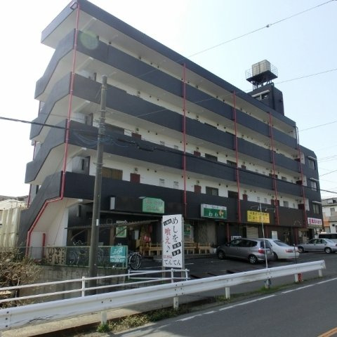 ホワイトパレスの外観