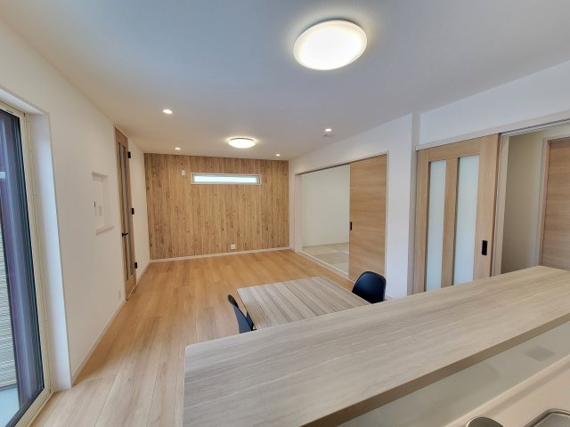 関戸4丁目1区画（377-58）・新築戸建の居間・リビング