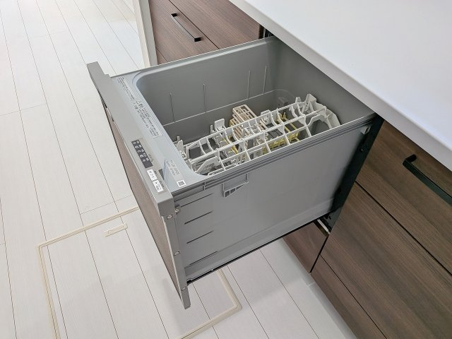 八王子市　谷野町　新築一戸建てのキッチン|～食洗機付き　食事後の食器洗いはお任せ、家族でゆっくりとくつろげます～