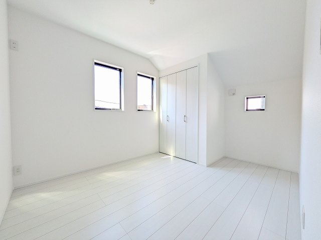 八王子市　谷野町　新築一戸建ての子供部屋|～2階5.3帖の洋室です～