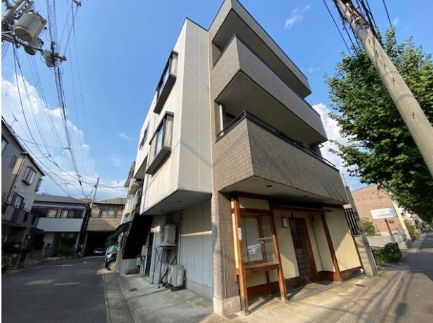 右京区嵯峨広沢南野町貸店舗の外観