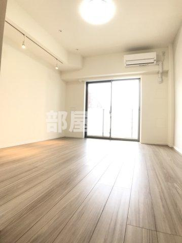 ARTESSIMO ESISの居間・リビング