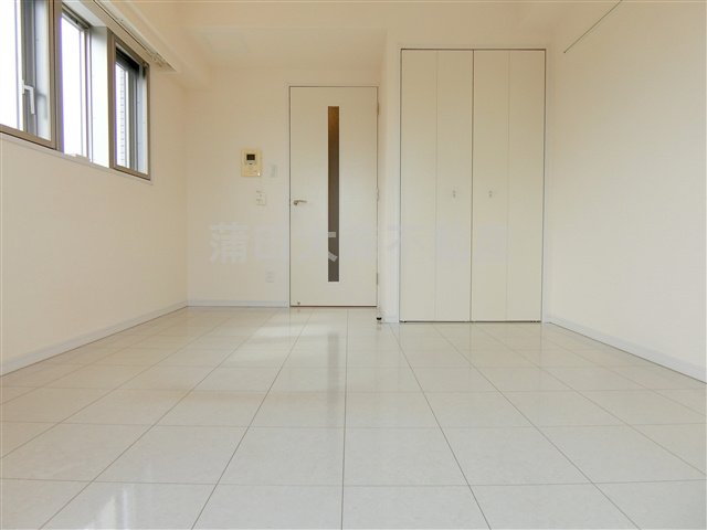 ドルチェ東京池上弐番館の居間・リビング