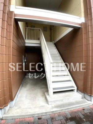 【エントランス】 | サンコーポラス | 落ち着いたエントランスです