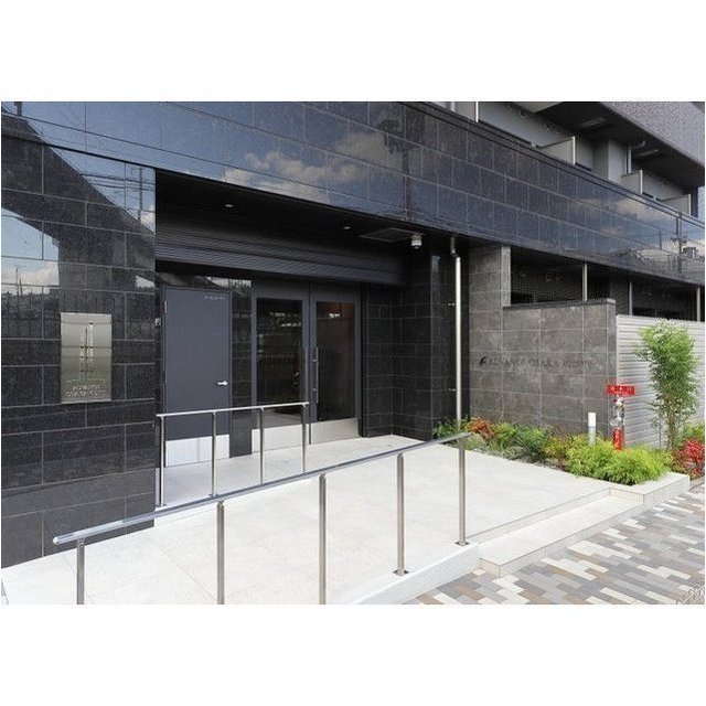 アドバンス大阪ヴェンティのエントランス