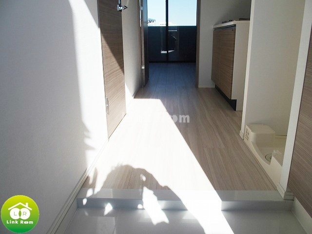 メイクスデザイン門前仲町リバープレイスの玄関