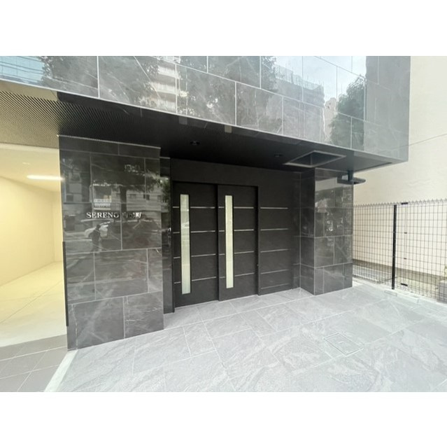 セレーノ南森町の居間・リビング