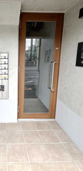 フェリチタ横川のエントランス