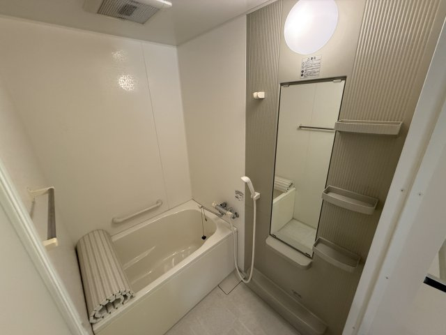 アイトーン豊中の浴室