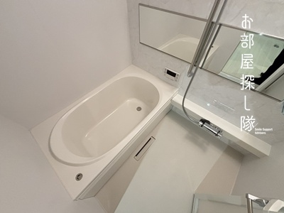 シャーメゾンレジデンス夜明の浴室