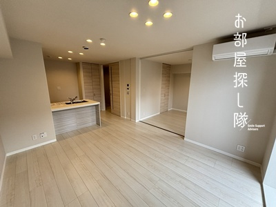 シャーメゾンレジデンス夜明の居間・リビング