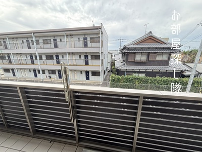 シャーメゾンレジデンス夜明のバルコニー