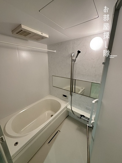 シャーメゾンレジデンス夜明の浴室