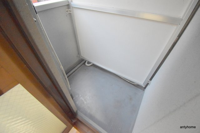 ジオナ新大阪　仲介手数料無料のバルコニー