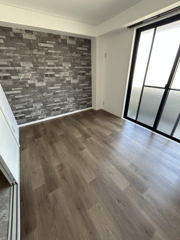 大観町Ｆビルの居間・リビング|ゆったりとした居間です