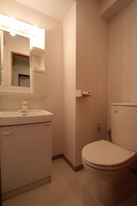 WING髙尾のトイレ