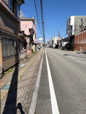 【前面道路含む現地写真】 | 新金屋１丁目11-11売家