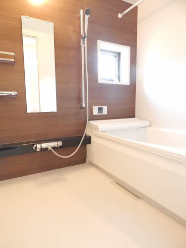 シャーメゾン田代の浴室|追い焚き・浴室乾燥機付きのお風呂です♪