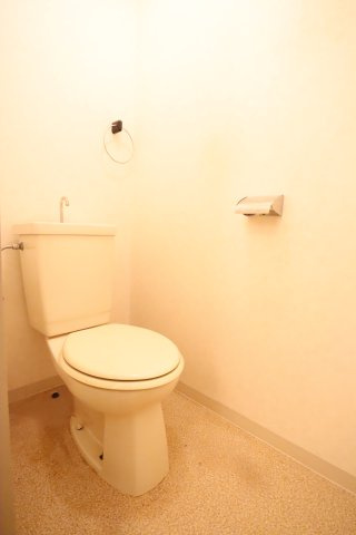 大阪市城東区鴫野西１丁目の賃貸マンションのトイレ