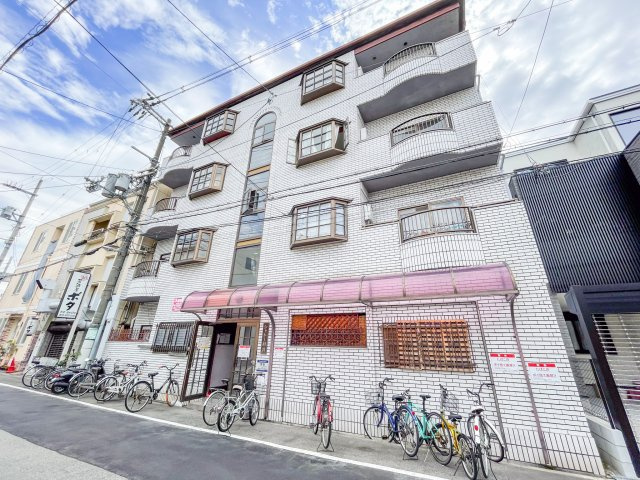シャトー村井の外観