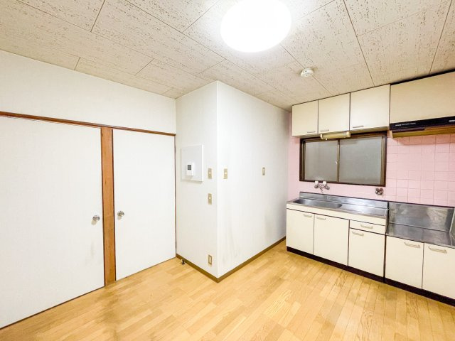 シャトー村井の居間・リビング