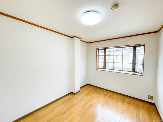 シャトー村井の洋室