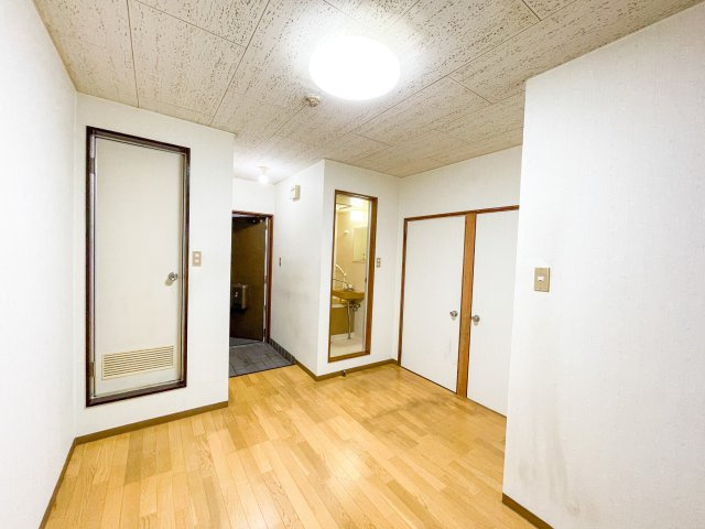 シャトー村井の内装