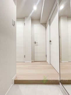 【玄関】 | 三田吉祥寺コーポ | 玄関