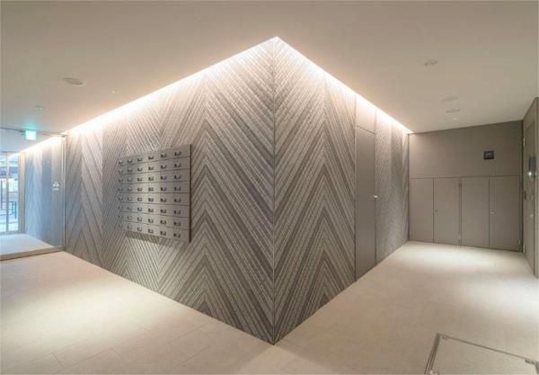 プレミアムキューブＧ東新宿のエントランス