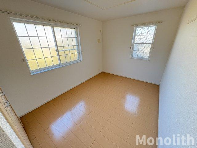 ここるガーデンの洋室