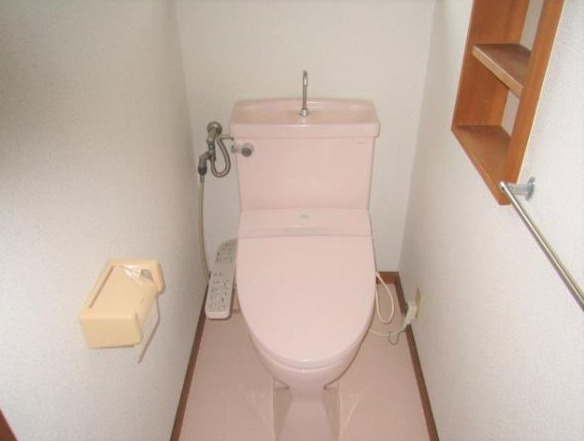 帝塚山南2丁目戸建のトイレ