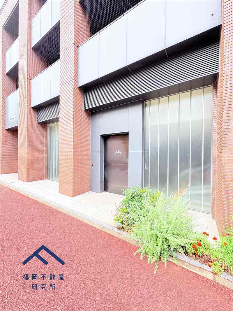 エンクレストベイサイド通りのエントランス