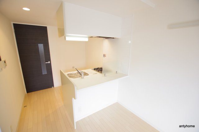 プレサンス新大阪クレスタ　仲介手数料無料のキッチン