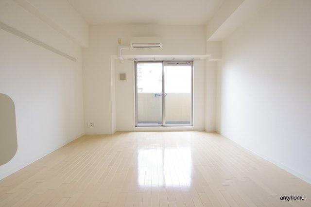 プレサンス新大阪クレスタ　仲介手数料無料の寝室