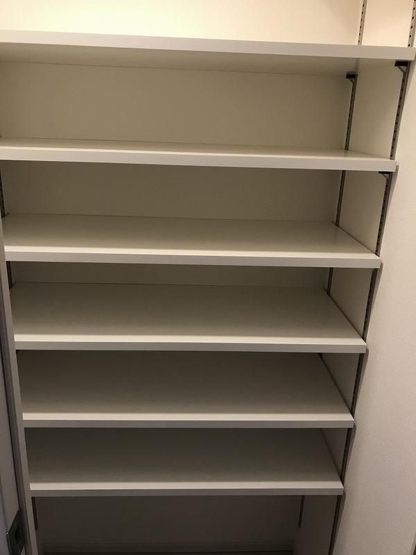 RELUXIA東向島の玄関|シューズボックス