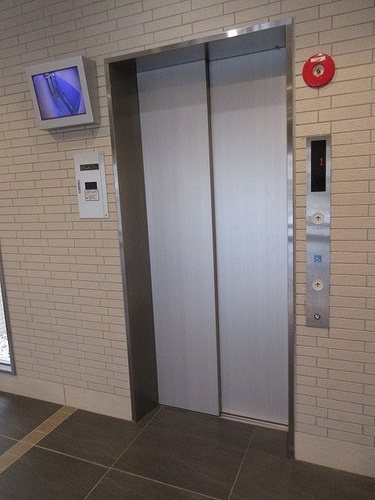 ネバーランド阿倍野西田辺のその他|エレベータ