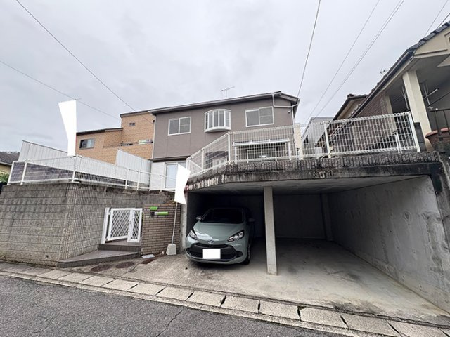 安佐南区長楽寺1丁目の駐車場