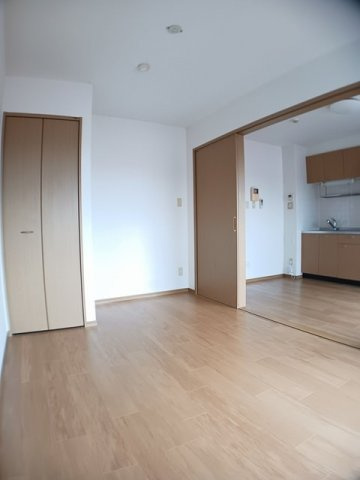 サニーグランデの居間・リビング