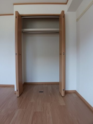 メゾン　ルミエールＡの収納