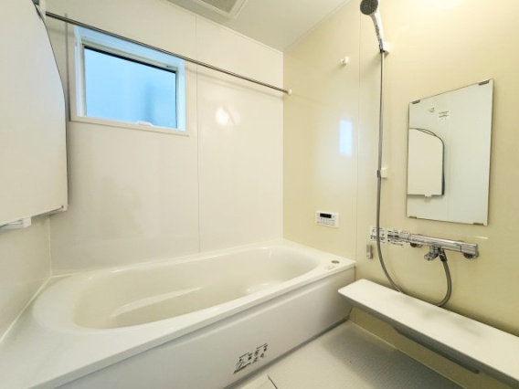 『八王子市新築戸建て』八王子市寺田町761-21【仲介手数料無料】　新築戸建ての浴室|～仲介手数料無料☆八王子ひなた不動産～八王子市寺田町　新築戸建て