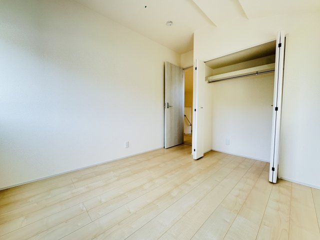 『八王子市新築戸建て』八王子市寺田町761-21【仲介手数料無料】　新築戸建ての洋室|～仲介手数料無料☆八王子ひなた不動産～八王子市寺田町　新築戸建て